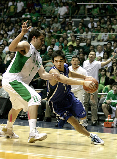 As a Blue Eagle, Chris worked with coaches and teammates to win the championship. Photo by Philip Sison/Courtesy of Chris Tiu 