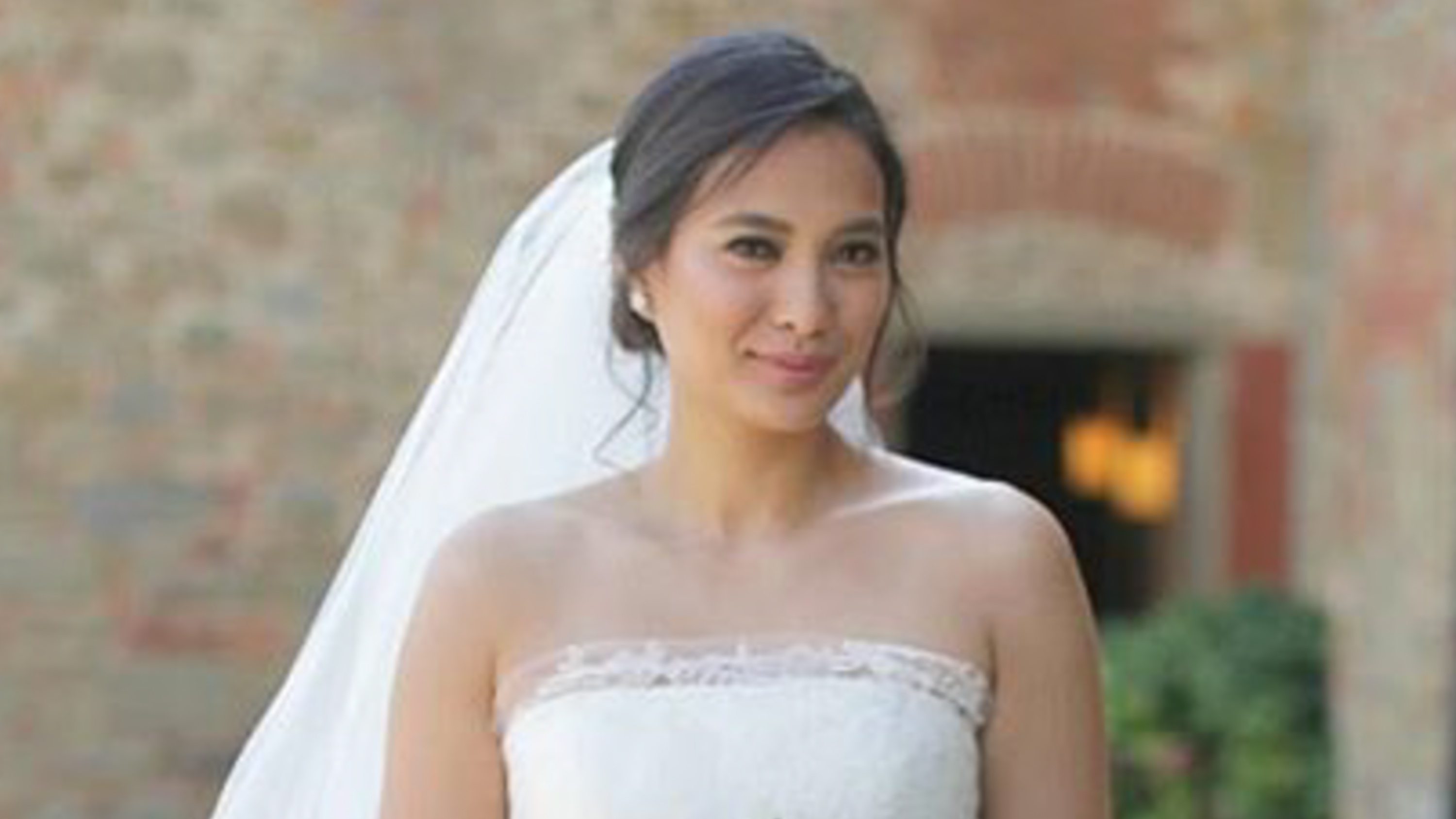 ISABELLE DAZA. Belle Daza wears a Vera Wang gown on her wedding day. Screengrab from Instagram/patdy11 
