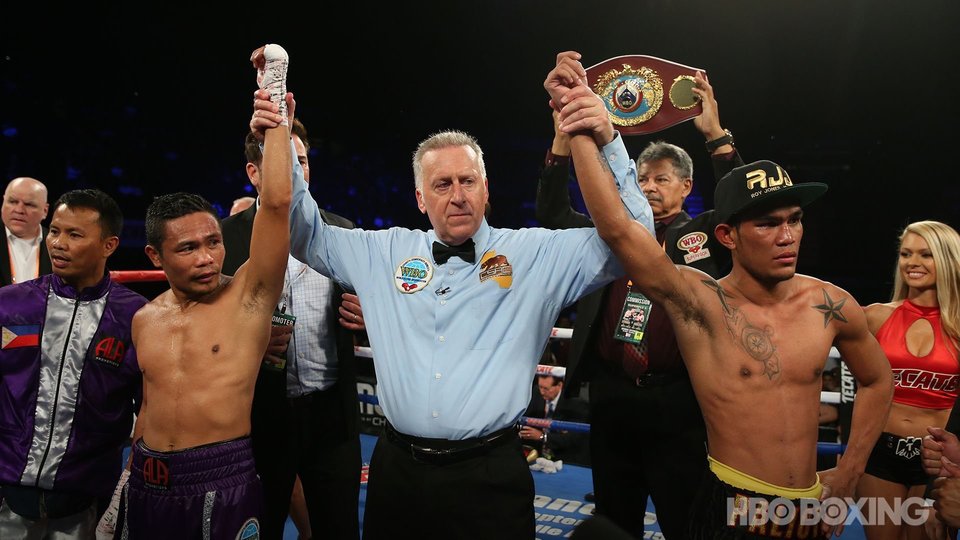 ALL-FILIPINO. Aston Palicte (right) hopes for another chance against Filipino champion Donnie Nietes after the two fought to a split draw last September. File photo from HBO Boxing    