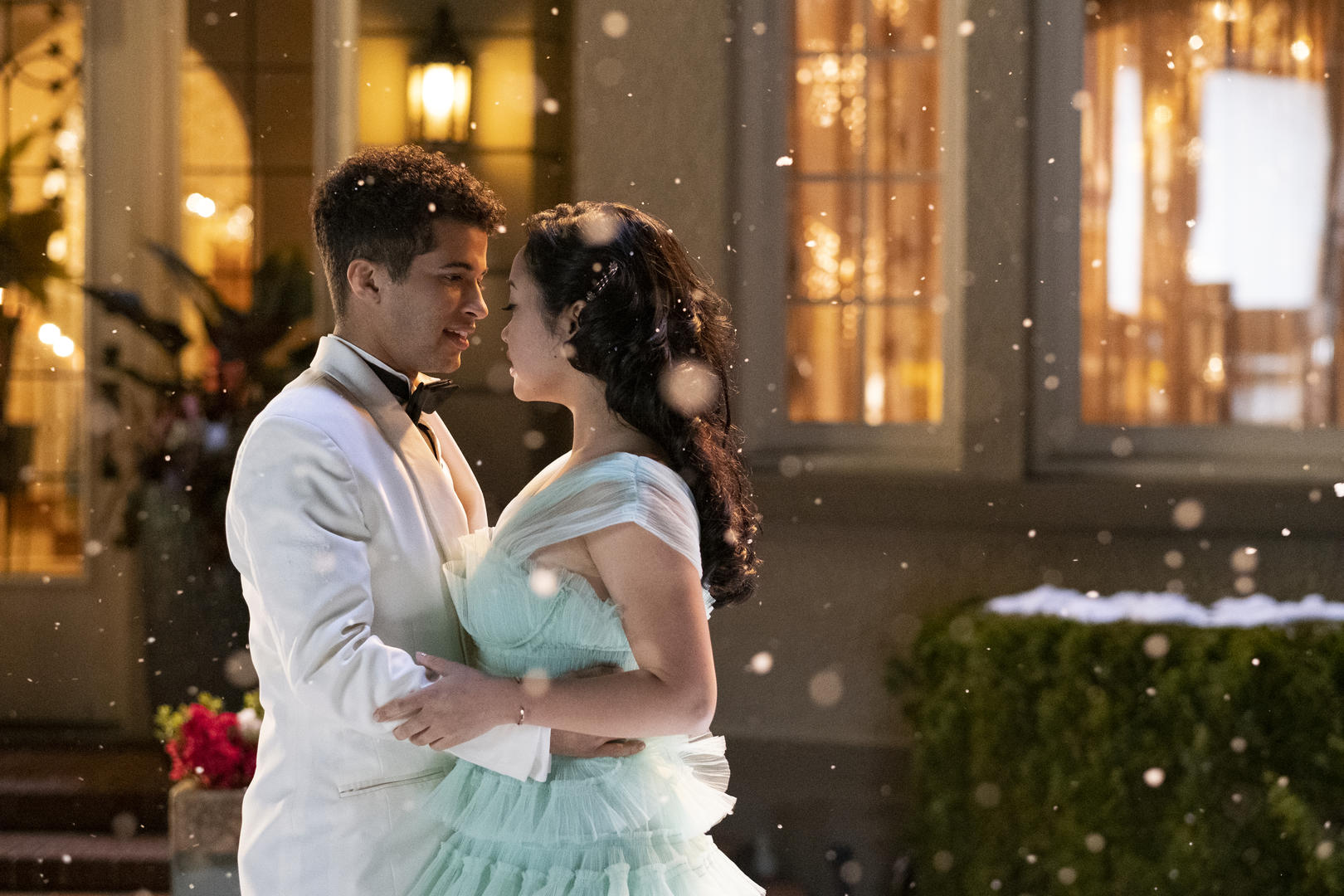 NEW BOY. John Ambrose McClaren and Lara Jean Covey get close in 'To All The Boys: PS I Love You.' Photo courtesy of Netflix 