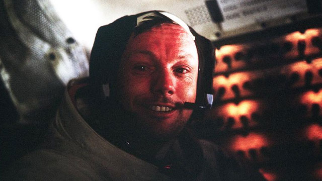 Astronaut Neil Armstrong Dies Receives Tributes