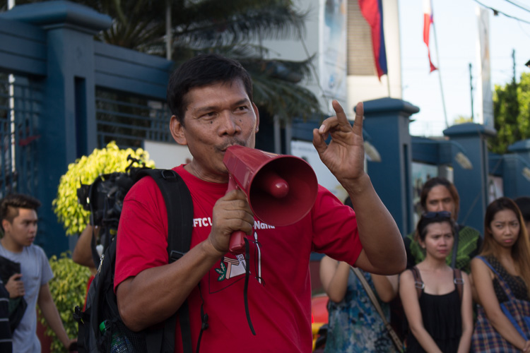 BEYOND THE PROLETARIAT. Trade unionist Leody de Guzman says the fight against contractual labor cuts across class and sectors. Photo by Faye Sales 