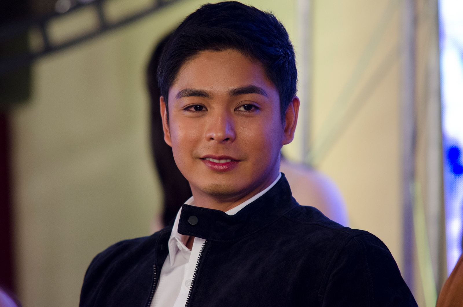 GOOD COP. In 'FPJ's Ang Probinsyano,' Coco Martin plays Cardo Dalisay, an honest cop who contends with corrupt officials and politicians. File photo by Rob Reyes/Rappler 