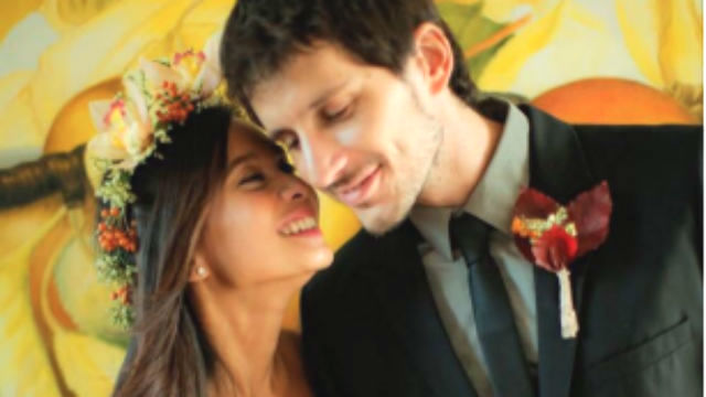 HAPPY WEDDING. Singer Kitchie Nadal and boyfriend Carlos share a loving moment during their wedding in Hacienda Isabella. Photo from Instagram/@kitchienadal 
 