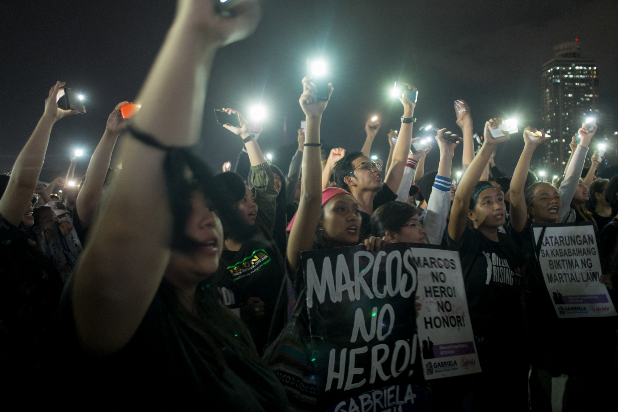 NEW WAVE. A new generation of anti-Marcos protesters at the Luneta on Friday, November 25. Photo by Melvyn Calderon 