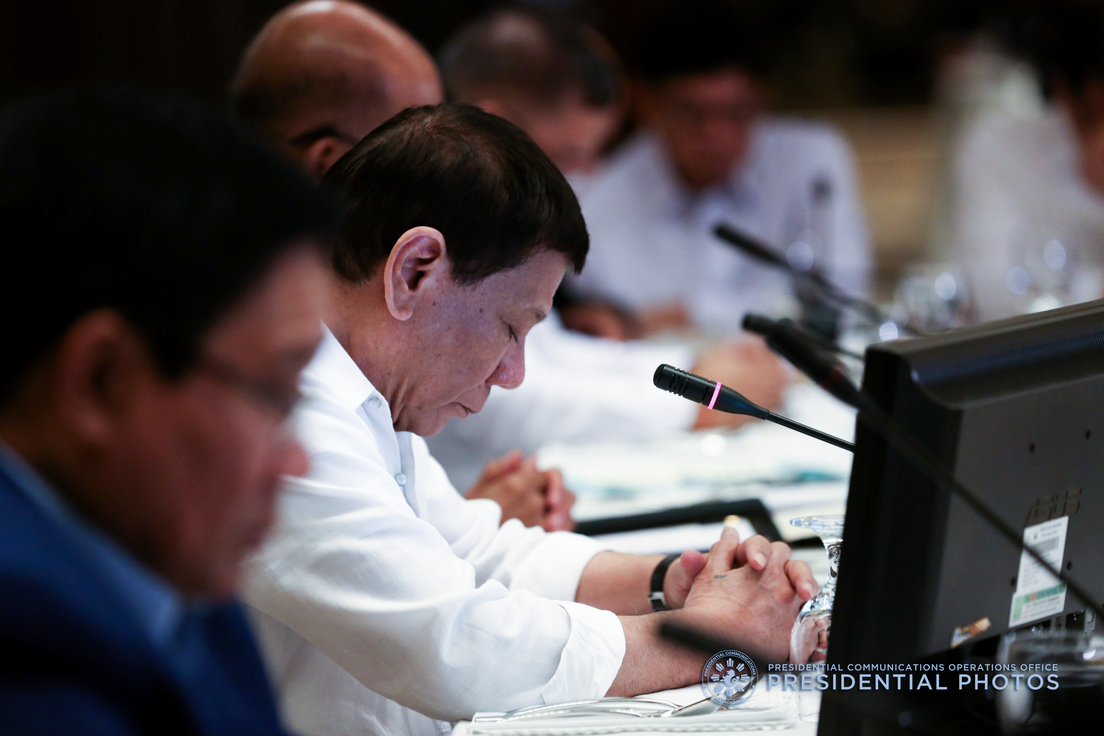 RATINGS DROP. President Rodrigo Duterte leads the Joint Armed Forces of the Philippines-Philippine National Police (AFP-PNP) Command Conference at Malacañang Palace on October 3, 2017. Malacañang file photo 