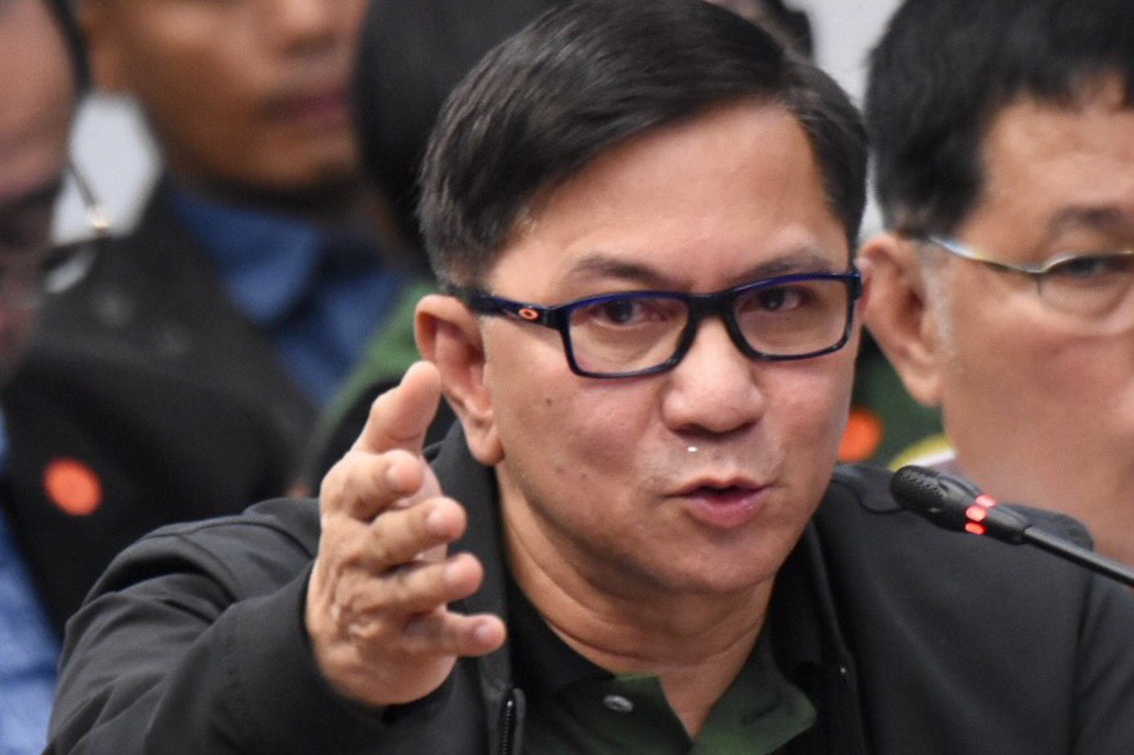 NO TRUST. PDEA Chief Aaron Aquino gestures during the 9th hearing of the GCTA controversy on October 9, 2019. Photo by Angie de Silva/Rappler 