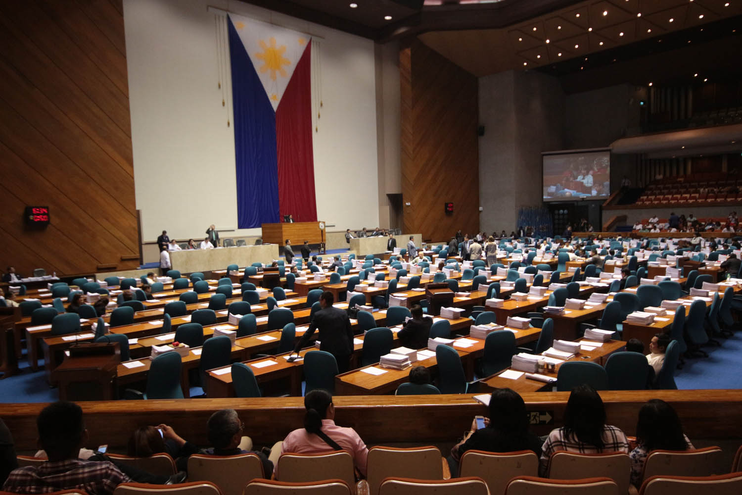 SWIFT APPROVAL? The House aims to pass the 2018 budget law in 5 days. It begins the final stage of deliberations on September 4, 2017. File photo by Darren Langit/Rappler 