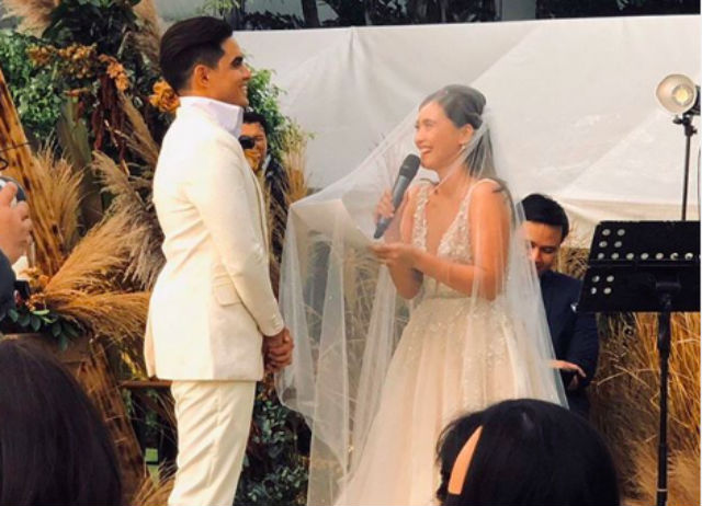 PRINGHOMETHEJUAN. Joyce Pring and Juancho Trivino are now husband and wife. Screenshot from Instagram/@viadane_cm 