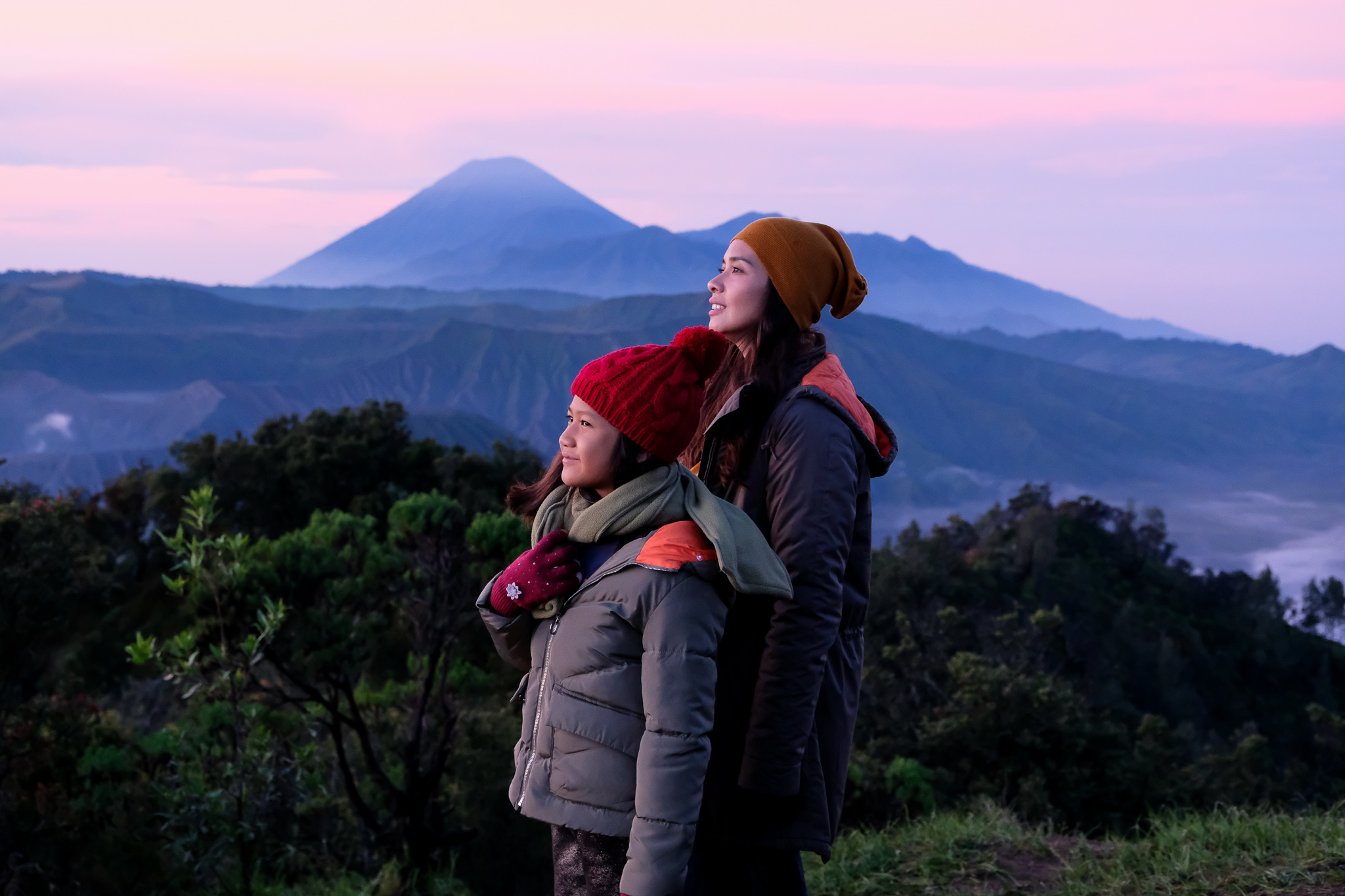 Gambar Wanita Sedih Dipinggir Pantai - gambar cewek buat ...