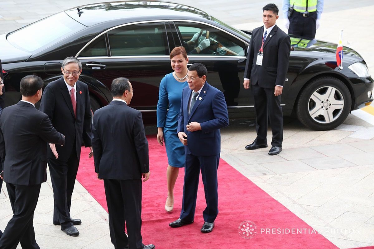 BACK IN CHINA. President Rodrigo Duterte and Davao City Mayor Sara Duterte-Carpio arrive at the BFA International Convention Center in Boao, China. Malacañang photo 