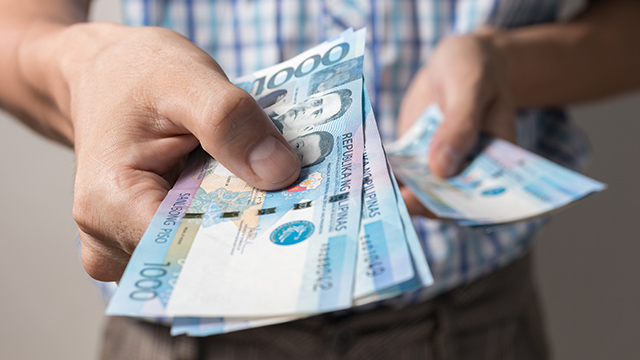 STEADY. The Bangko Sentral ng Pilipinas holds off on raising interest rates. Photo from Shutterstock 