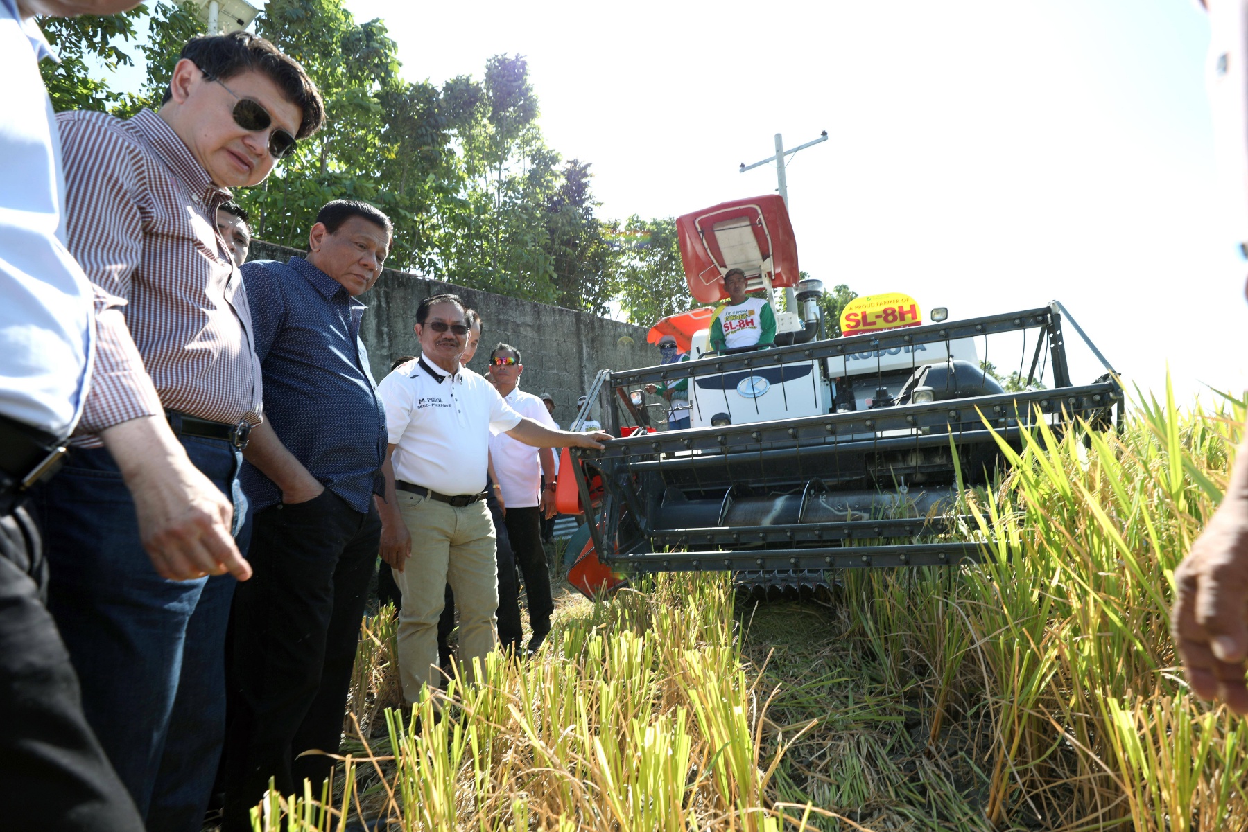 FARMER PRODUCTIVITY. President Rodrigo Duterte attends a harvest festival in Nueva Ecija in April 2017. Malacañang file photo  