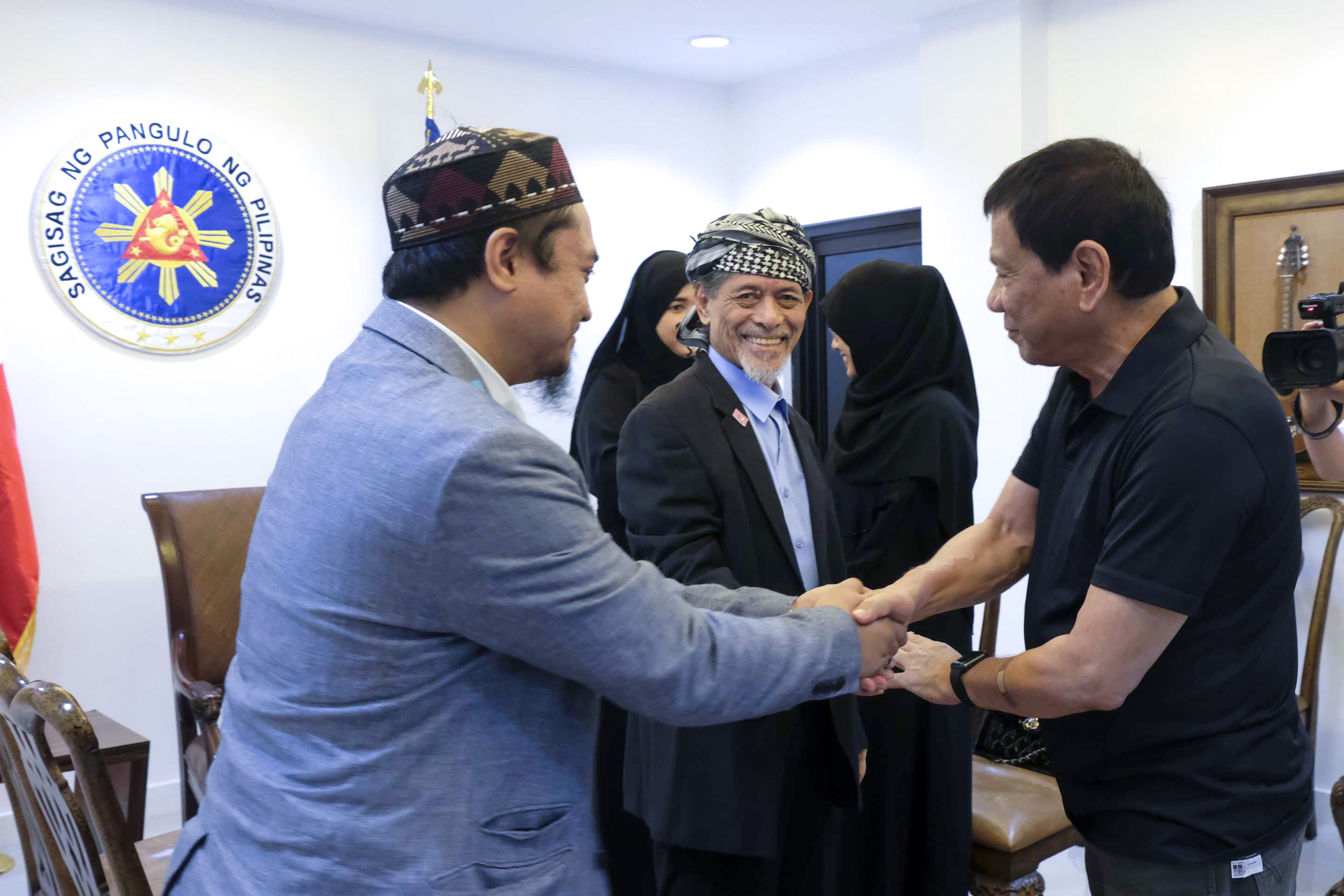 MISUARI FAMILY. President Duterte meets Abdulkarim, son of Nur Misuari. Malacañang photo  