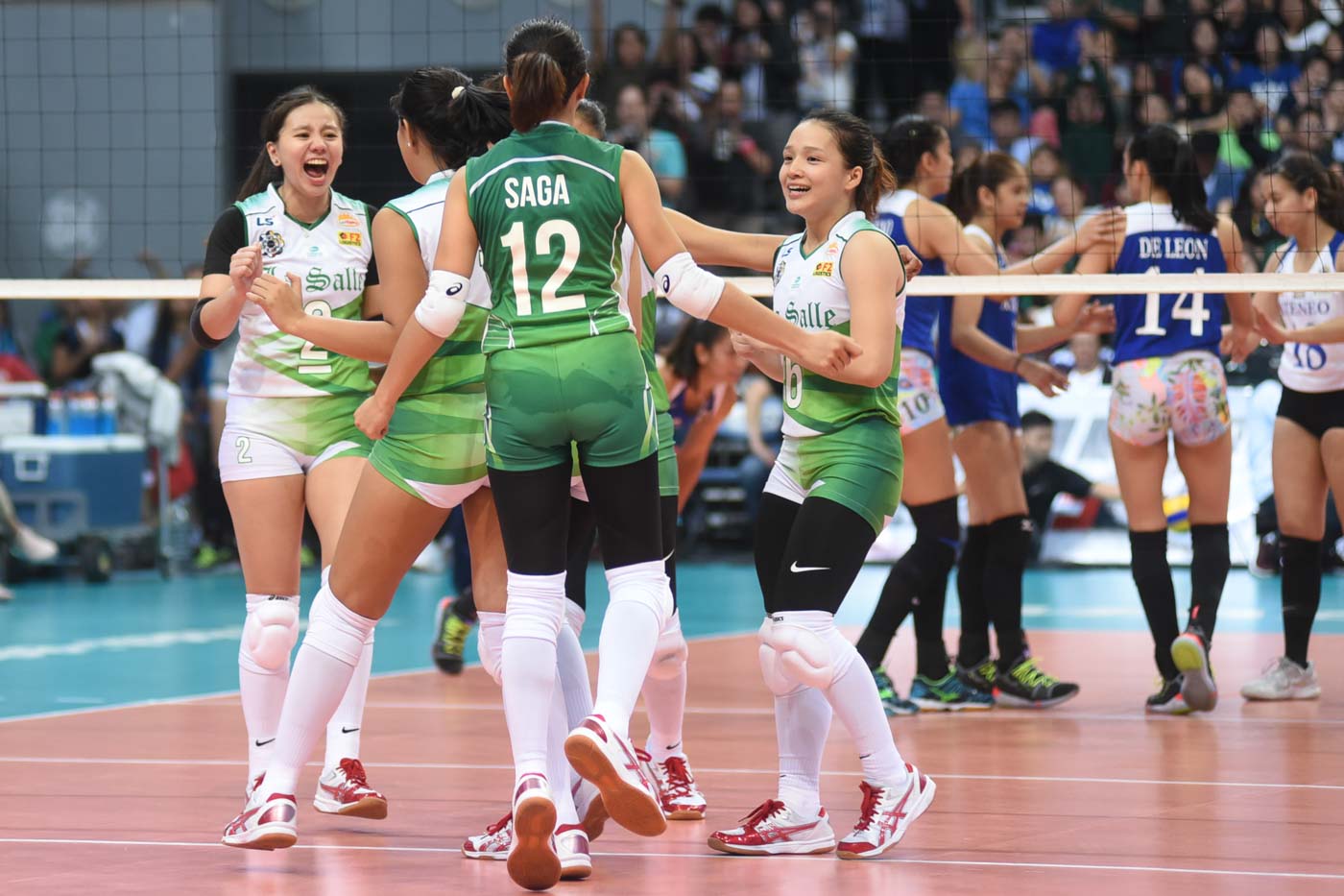 STILL DOMINANT. The La Salle Lady Spikers show off their fine form in the opening weekend. Photo by Josh Albelda/Rappler
 