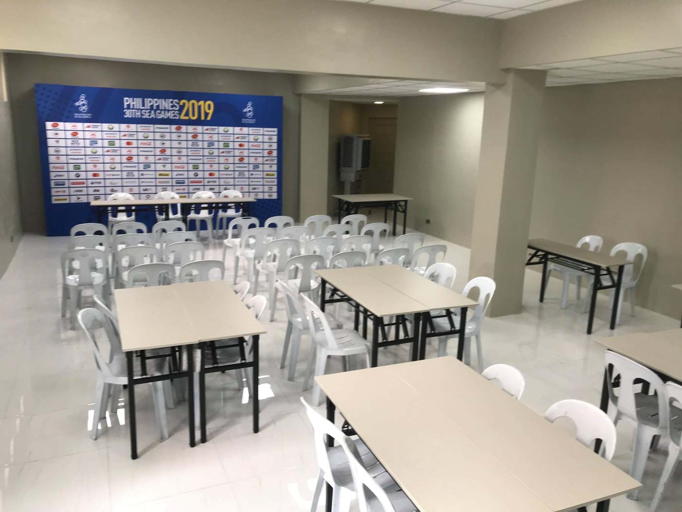 COMFORTABLE. The Rizal memorial 2019 SEA Games media center is now located inside the Ninoy Aquino Stadium. Contributed photo 