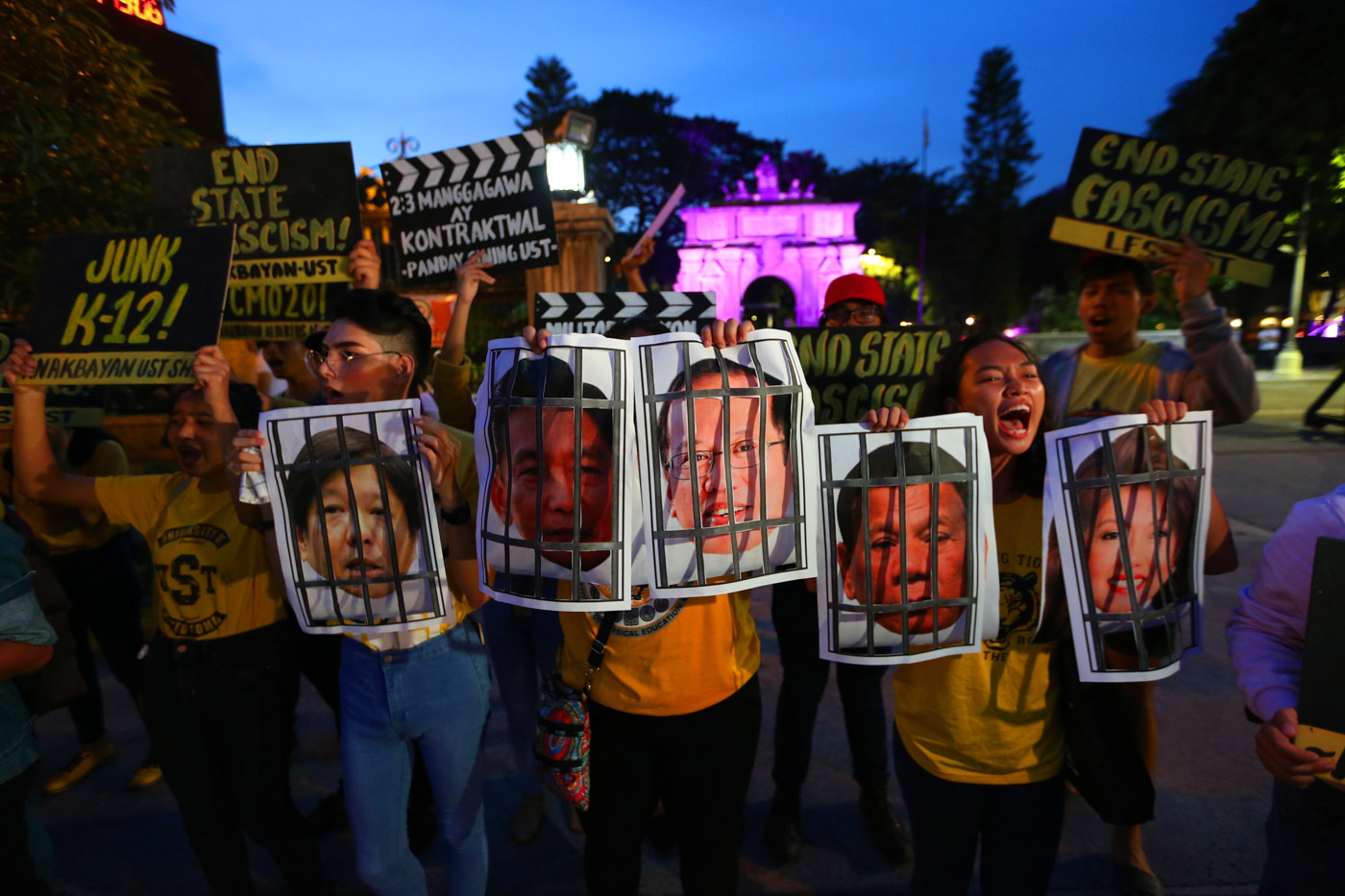 JAIL 'EM ALL. Student activists call for immediate imprisonment of Imelda Marcos and other leaders during a rally in Manila after the former first lady was granted bail by the Sandiganbayan on November 16, 2018. Photo by Inoue Jaena/Rappler     