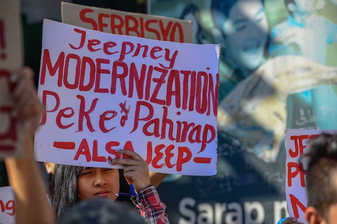 TRANSPORT STRIKE. A protester at a previous transport strike in July 2019. File photo by Maria Tan/Rappler 