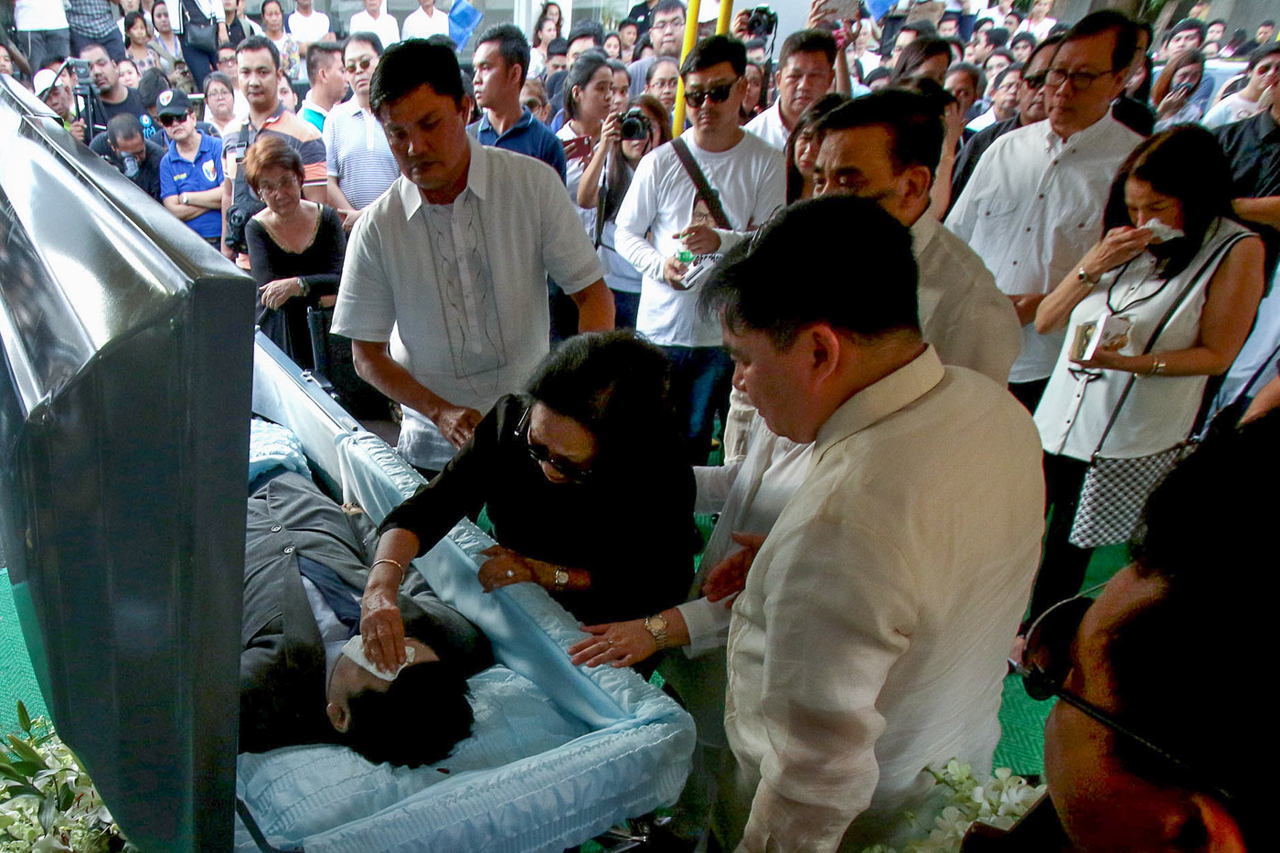 BURIED. Horacio Castillo III gets a burial with no suspects jailed. Rappler file photo 