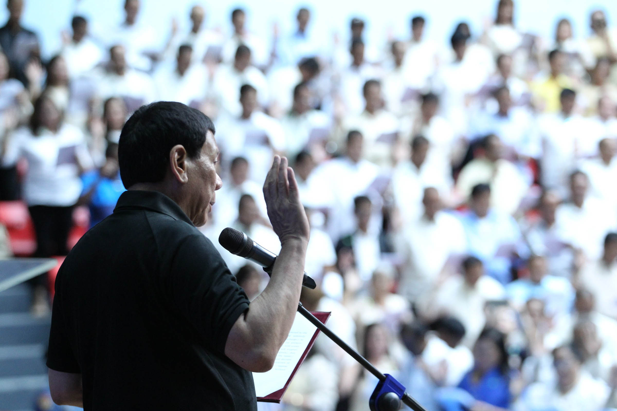CONTROVERSIAL ORDER. President Rodrigo Duterte expounds on his order against loiterers. Malacañang photo 