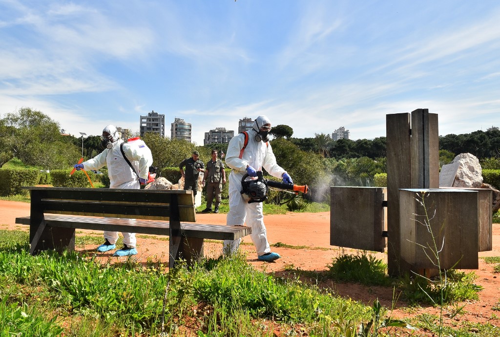 PRECAUTION VS CORONAVIRUS. Sanitary workers disinfect Beirut's public park on March 5, 2020.Photo by AFP 