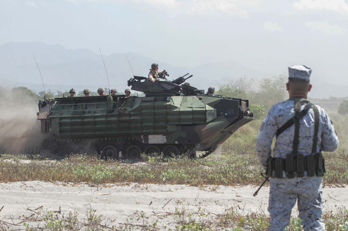 BALIKATAN. Philippine and US soldiers hold an amphibious exercise during the 2019 Balikatan exercise in Zambales on April 11, 2019. Photo by Lito Boras/Rappler 