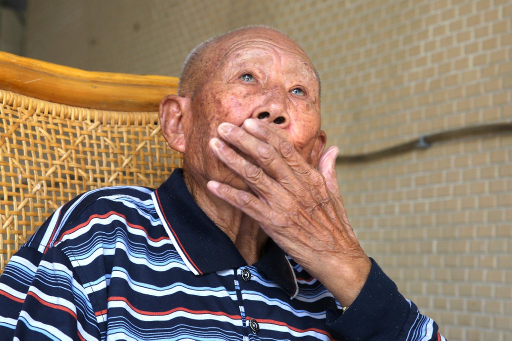 REMEMBERING THE PEOPLE'S REPUBLIC OF CHINA. This photo taken on September 20, 2019 shows 100-year-old Kuomintang army veteran Hsiang Pi-chien at the Tainan Veterans Retirement Home in Tainan. Photo by Hsu Tsun-hsu/AFP 