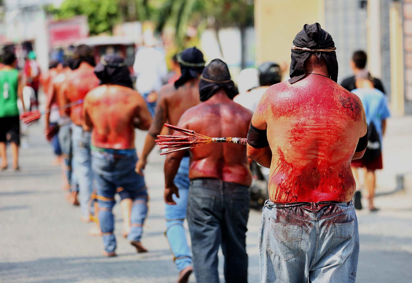 BLOOD AND SWEAT. Penitents in a procession  in La Loma, Quezon City, on Maundy Thursday, April 18, 2019. Photo by Inoue Jaena/Rappler 