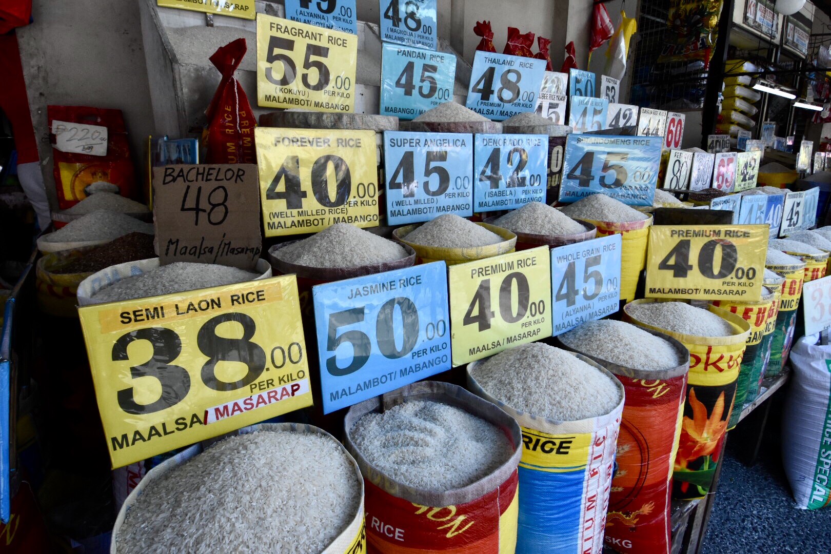 HIGH. Price of rice increased in 2018. Photo by Angie de Silva/Rappler 