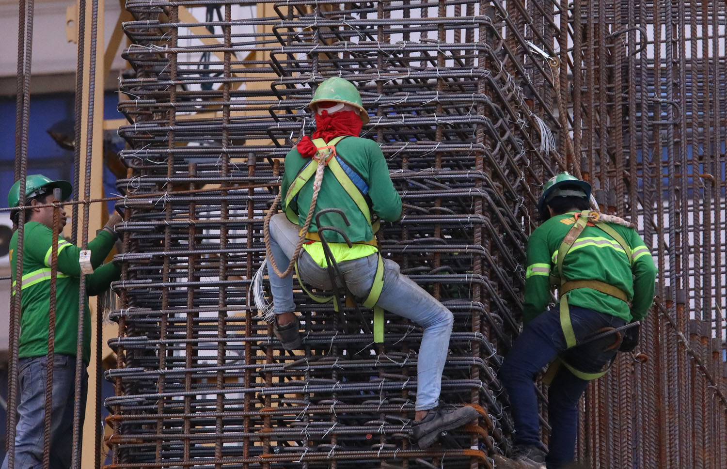 EXEMPTION. The National Economic and Development Authority wants infrastructure projects to be exempt from the election ban on public works. File photo by Darren Langit/Rappler 