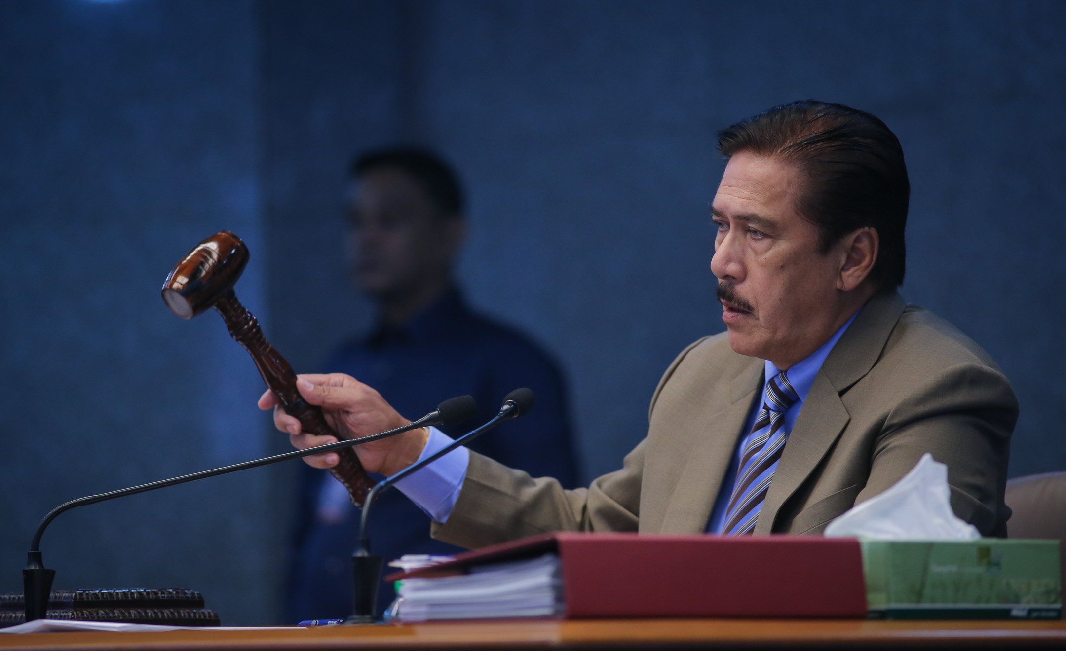 VOTE OF CONFIDENCE. At least 13 senators sign a resolution expressing support for the continued leadership of Senate President Vicente Sotto III in the 18th Congress. File photo by Joseph Vidal/PRIB