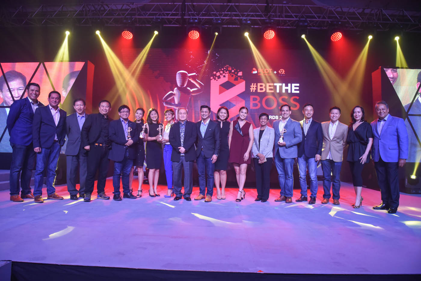 THE FUTURE OF PH ENTREPRENEURS IS BRIGHT. #BeTheBoss winners flanked by the panel of judges and PLDT Smart executives  