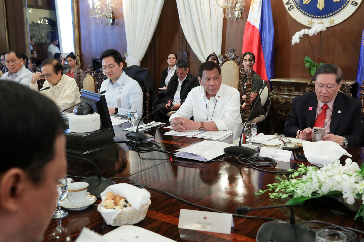 VERY GOOD. President Rodrigo Duterte presides over the 42nd Cabinet meeting at the Malacañan Palace on October 11, 2019. Malacañang Photo  