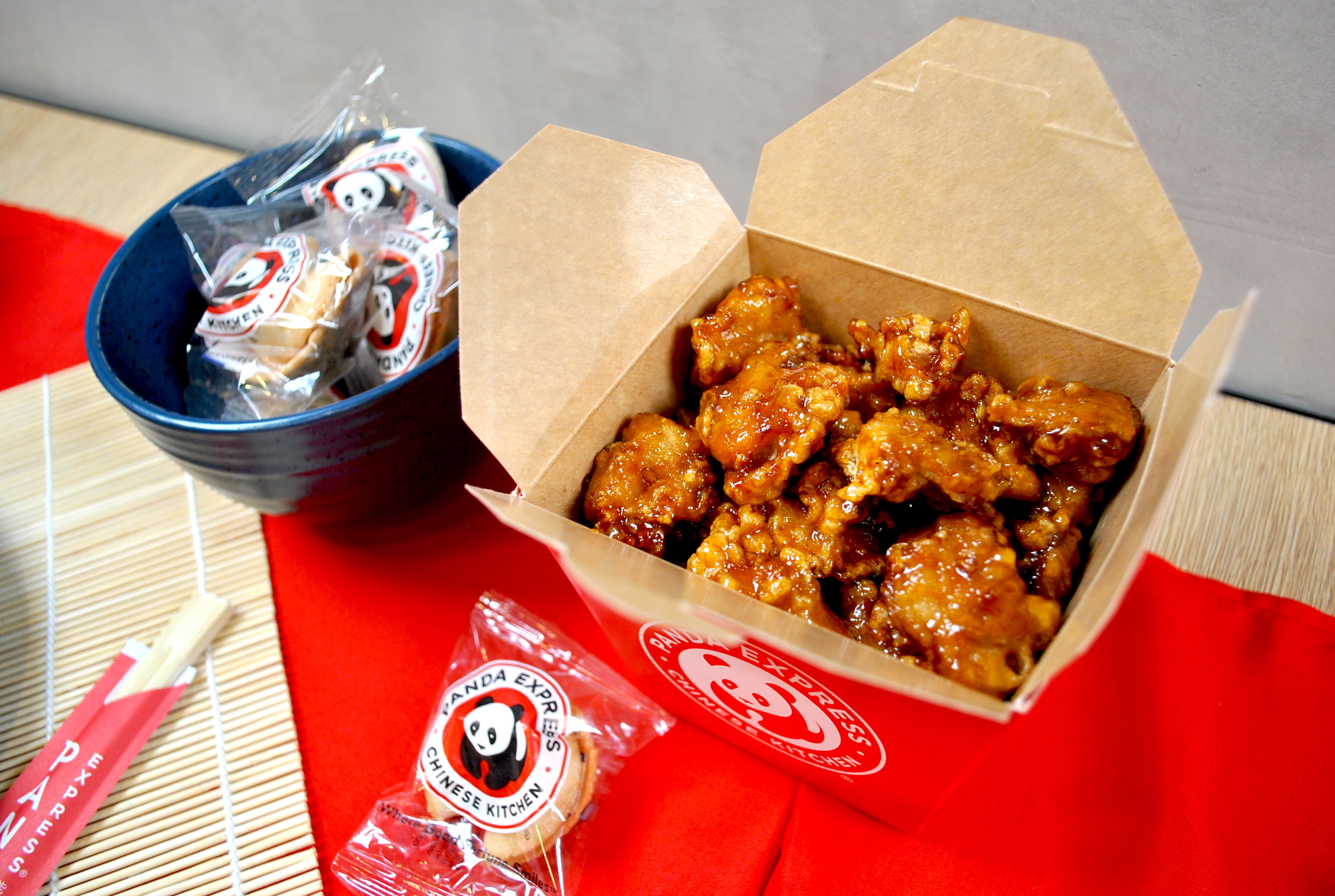 TAKE-OUT BOX. Photo by Steph Arnaldo/Rappler 