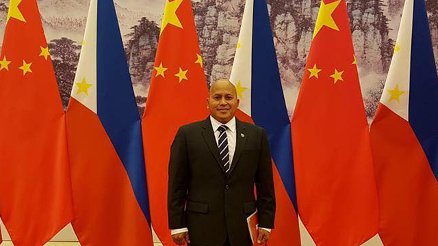 CHINA HAUL. PNP chief Director General Ronald dela Rosa is among the hundreds of Philippine officials who joined President Rodrigo Duterte's trip to China. Photo from Dela Rosa's Facebook page  