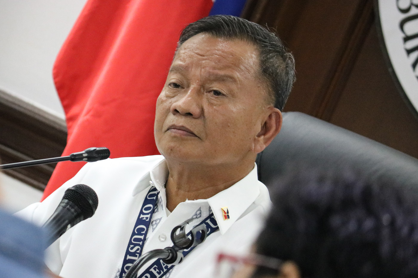 NO RESIGNATION. Commissioner Isidro Lapeña says he stays as the chief of the Bureau of Customs for now. File photo from BOC Public Information & Assistance Division 