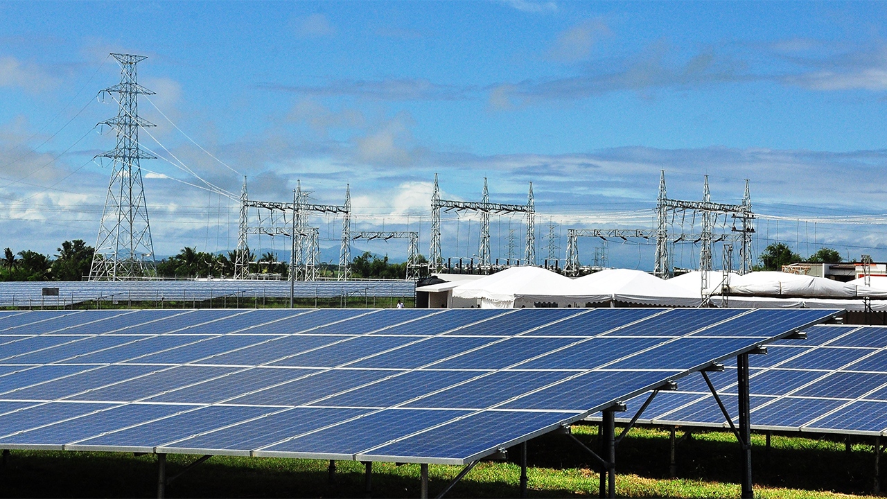 RENEWABLE ENERGY. The P10-billion solar farm, located in Hacienda Paz, Barangay Tinampaan, Cadiz City, is developed through a partnership between Gregorio Araneta Incorporated (GAI) and Soleq Holdings Incorporated on the solar generation facility of Helios Solar Energy Corporation. Photo courtesy of the Negros Occidental provincial government 