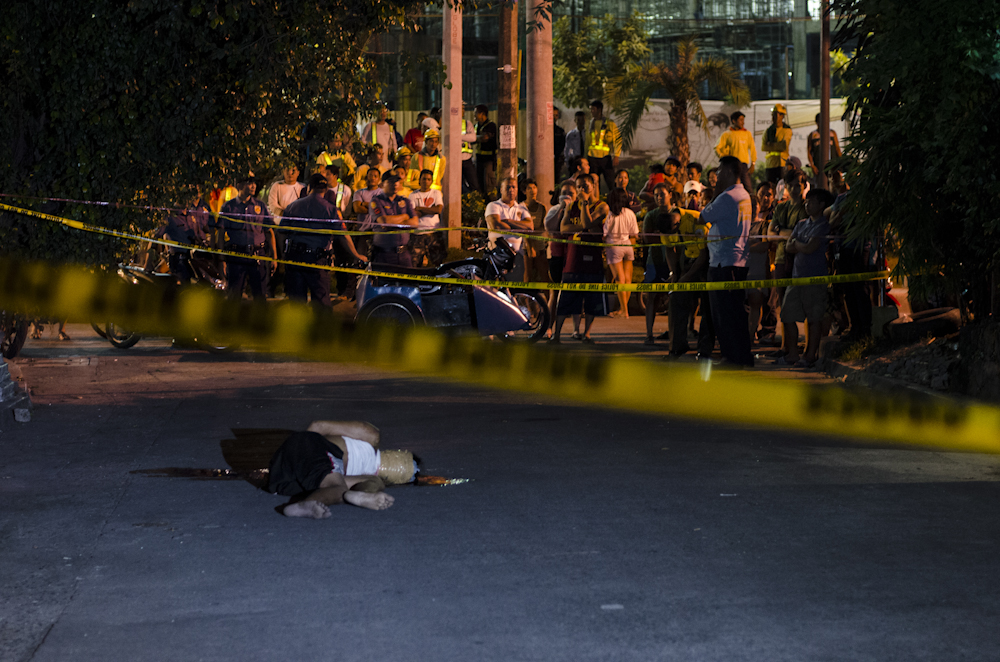 ONE OF MANY. President Rodrigo Duterte's war on drugs has claimed more than 5,600 lives since July. Photo by Rob Reyes/Rappler 