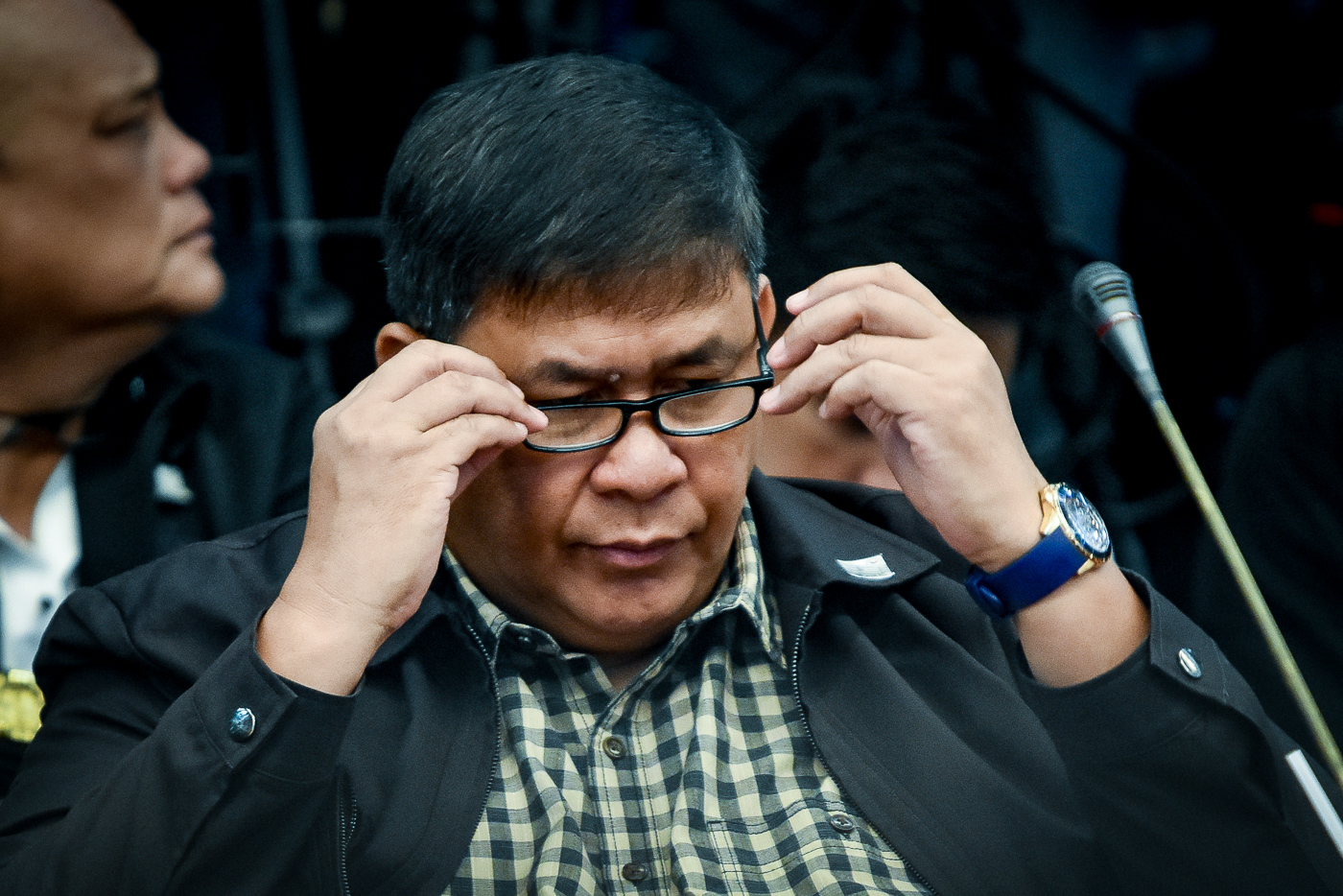NEW ROLE, OLD CONTROVERSY. Allen Capuyan, back when he was an MIAA official, attends a Senate hearing on the P6.4-billion shabu smuggling issue at the Bureau of Customs. File photo by LeAnne Jazul/Rappler 