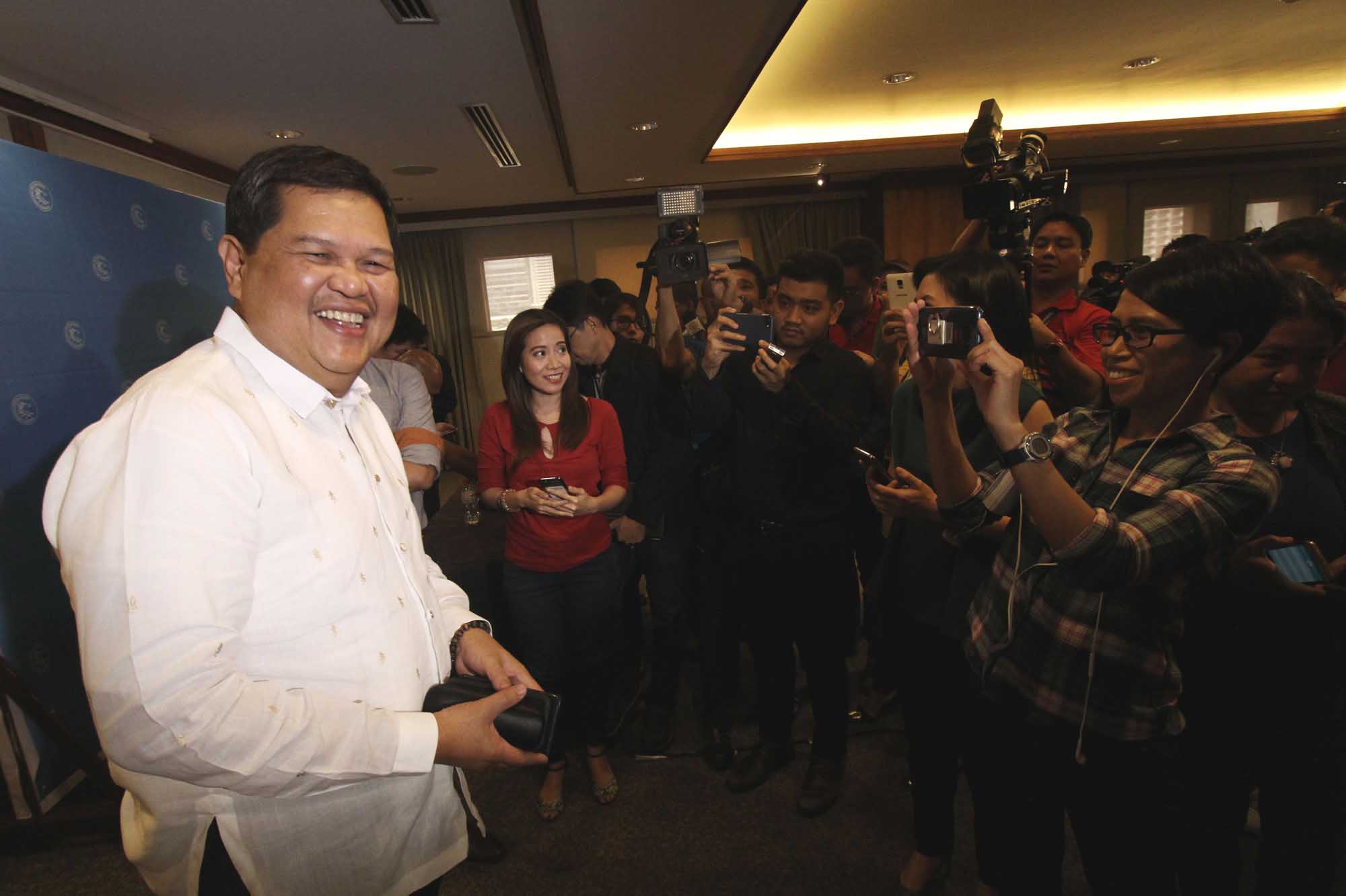 REST IN PEACE. Various personalities and institutions mourn the death of Bangko Sentral ng Pilipinas Governor Nestor Espenilla Jr. File photo by Inoue Jaena/Rappler 