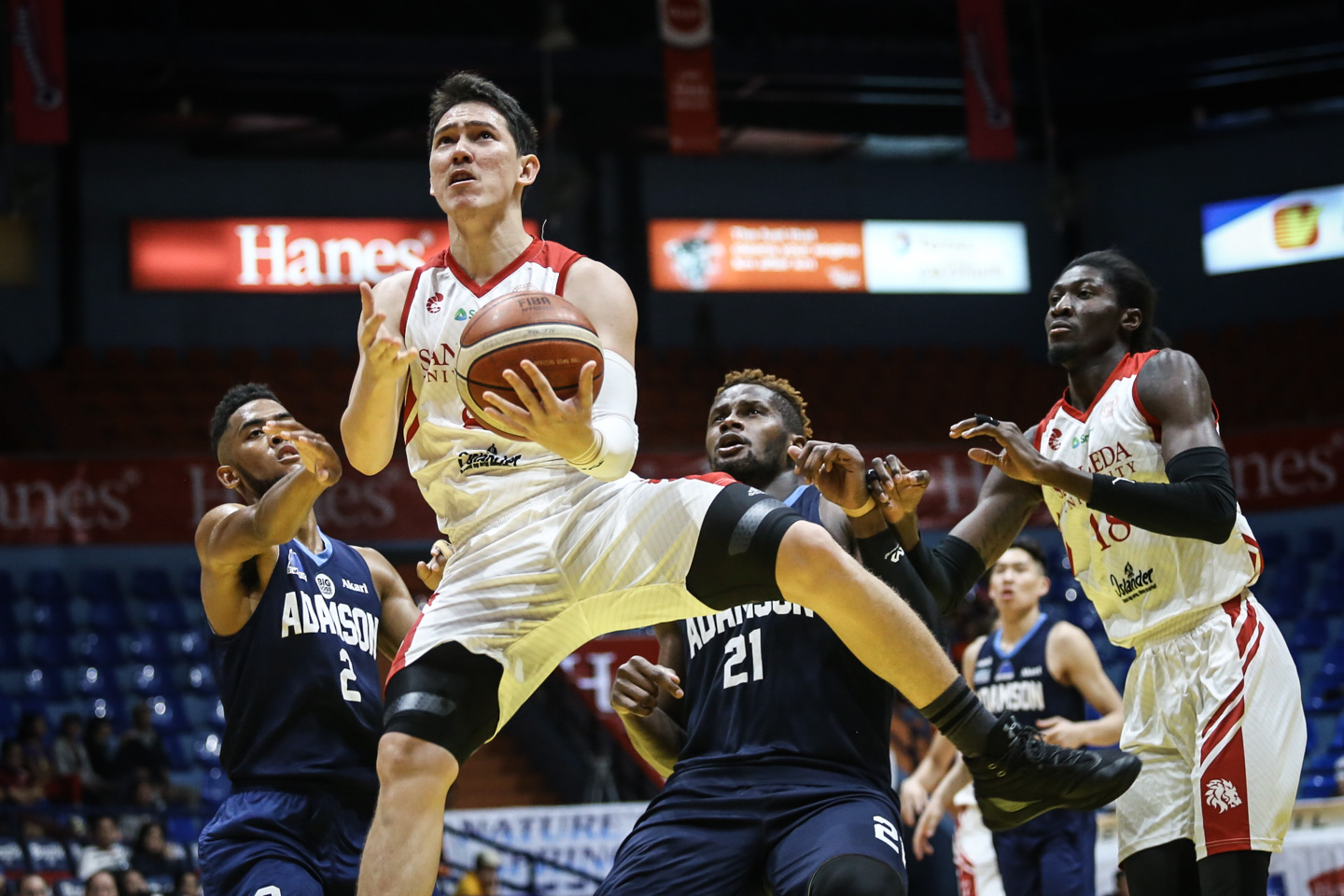 LEADER. San Beda star Robert Bolick drops 23 points to power the Red Lions to the next round. Photo by Josh Albelda/Rappler 