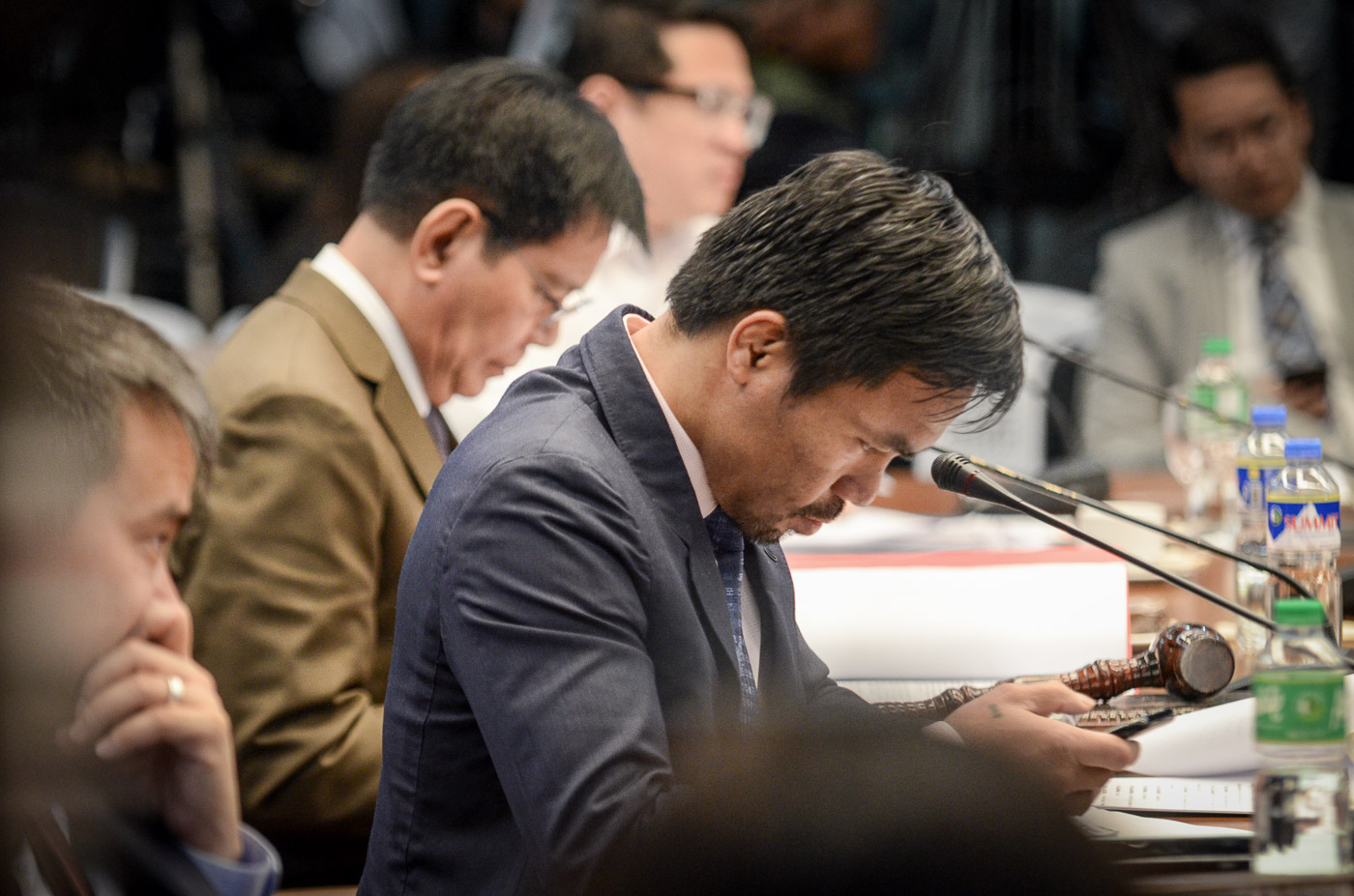SPIRITUAL RENEWAL. Senator Manny Pacquiao during the Monday hearing. Photo by LeAnne Jazul/Rappler