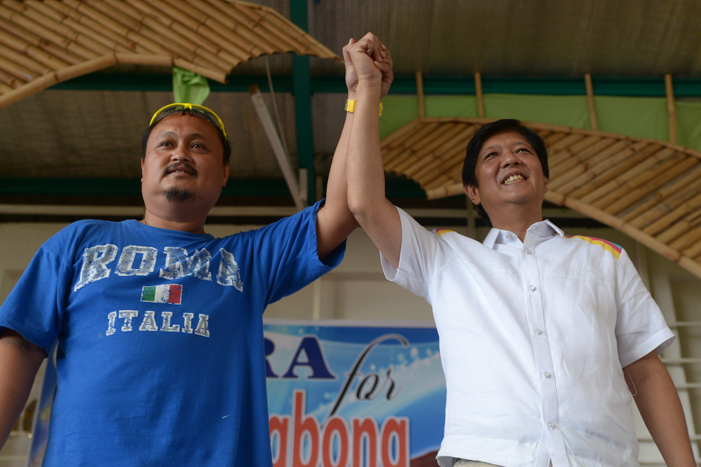 FURTHER NORTH. Vice presidential candidate Ferdinand 'Bongbong' Marcos Jr continues to visit various places in the north on the second day of his election sortie on February 10. File photo by Jasmin Dulay/Rappler  