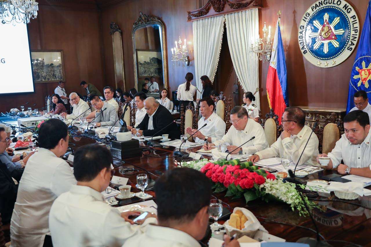 CABINET MEETING. President Rodrigo Roa Duterte presides over the 36th Cabinet Meeting at the Malacanang Palace on April 1, 2019. Presidential Photo 