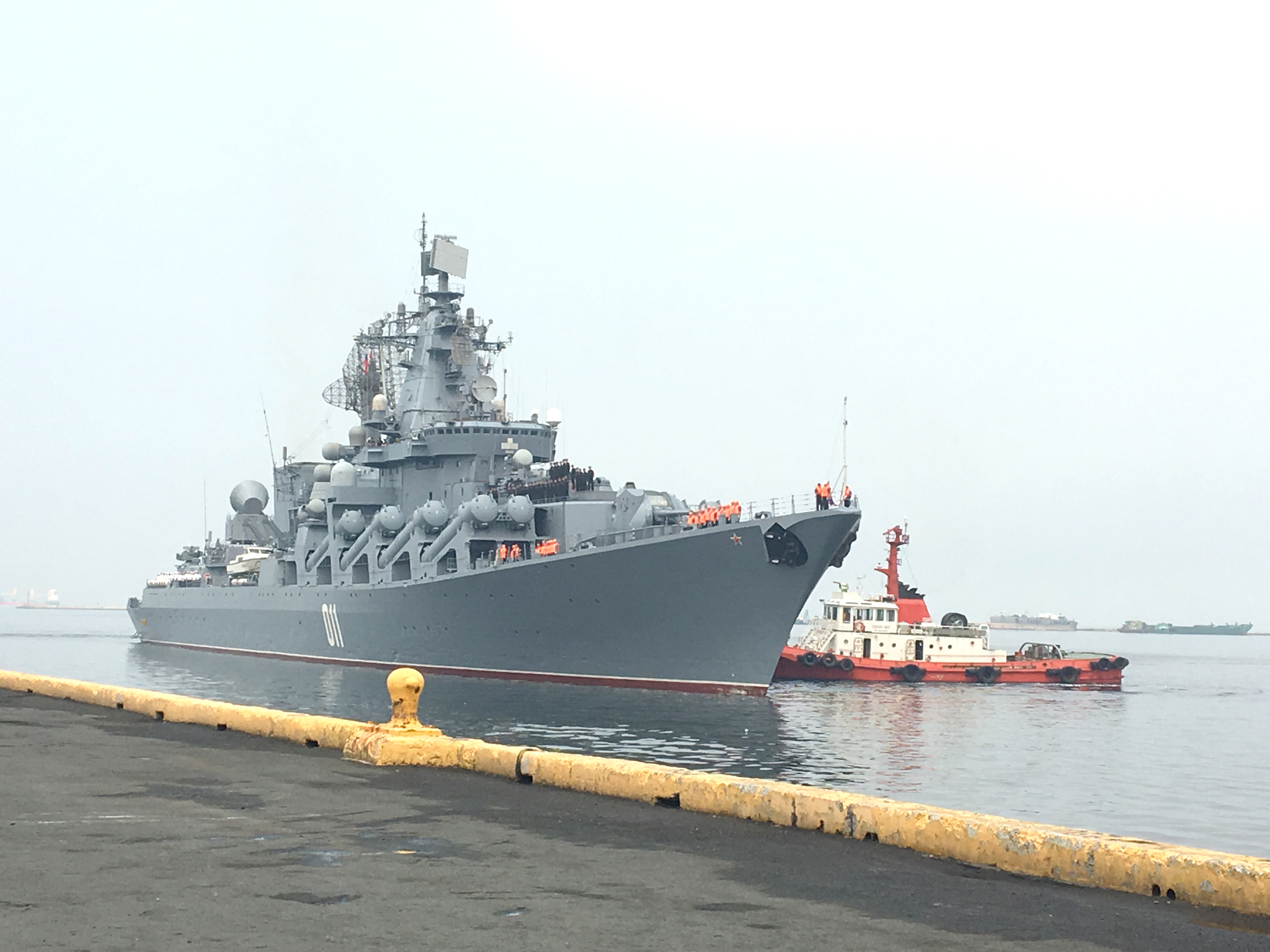 PORT CALL. Russian guided missile cruiser Varyag makes a port call in Manila on April 20, 2017. Photo by Carmela Fonbuena/Rappler   