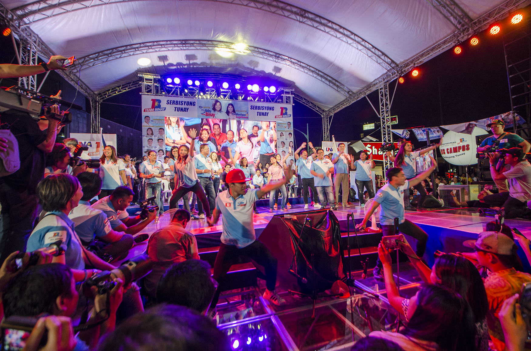 ONLY BINAY. Abby Binay leads a dance number as UNA's bets in Makati dance to Vice President Jejomar Binay's campaign jingle, 'Only Binay.' Photo by Rob Reyes/Rappler   