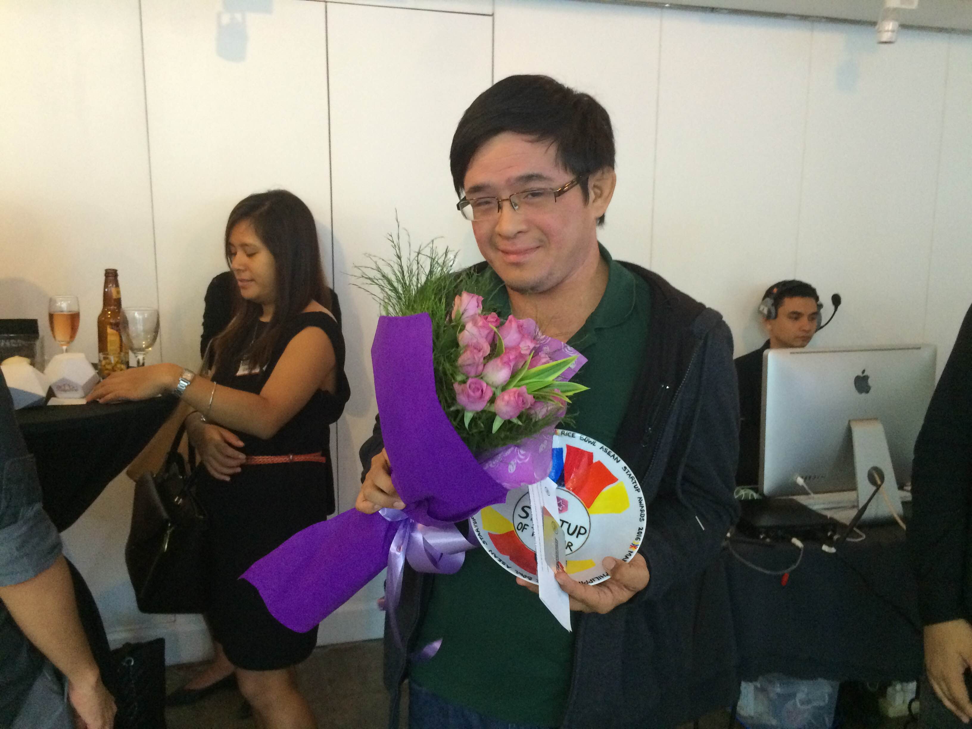 HONORED. Skyeye founder Matthew Cua celebrates after his firm takes home the award for startup of the year.  