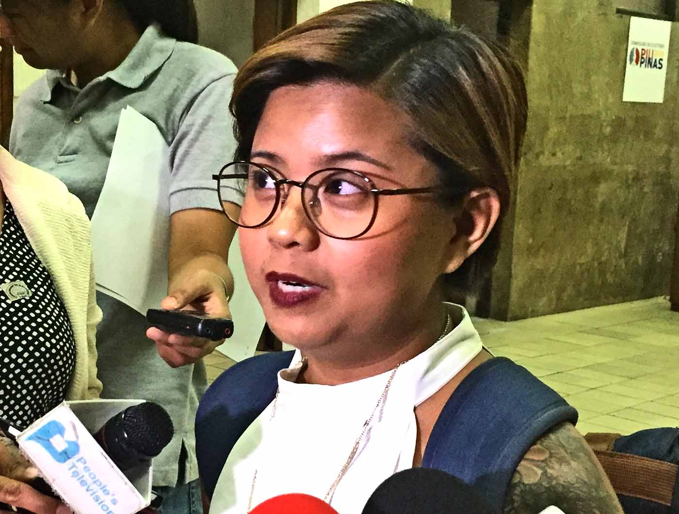 GRAVE THREATS. Rights advocate Renee Karunungan pursues complaints against 34 alleged Duterte supporters for grave threats  and alleged violation of election laws. Photo by Paterno Esmaquel II 
