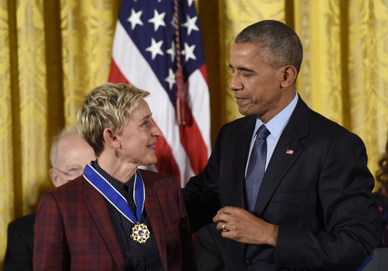 MEDAL OF FREEDOM. US President Barack Obama presents actress and comedian Ellen DeGeneres with the Presidential Medal of Freedom, the nation's highest civilian honor, during a ceremony honoring 21 recipients, in the East Room of the White House in Washington, DC. Photo by Saul Loeb/AFP Photo 