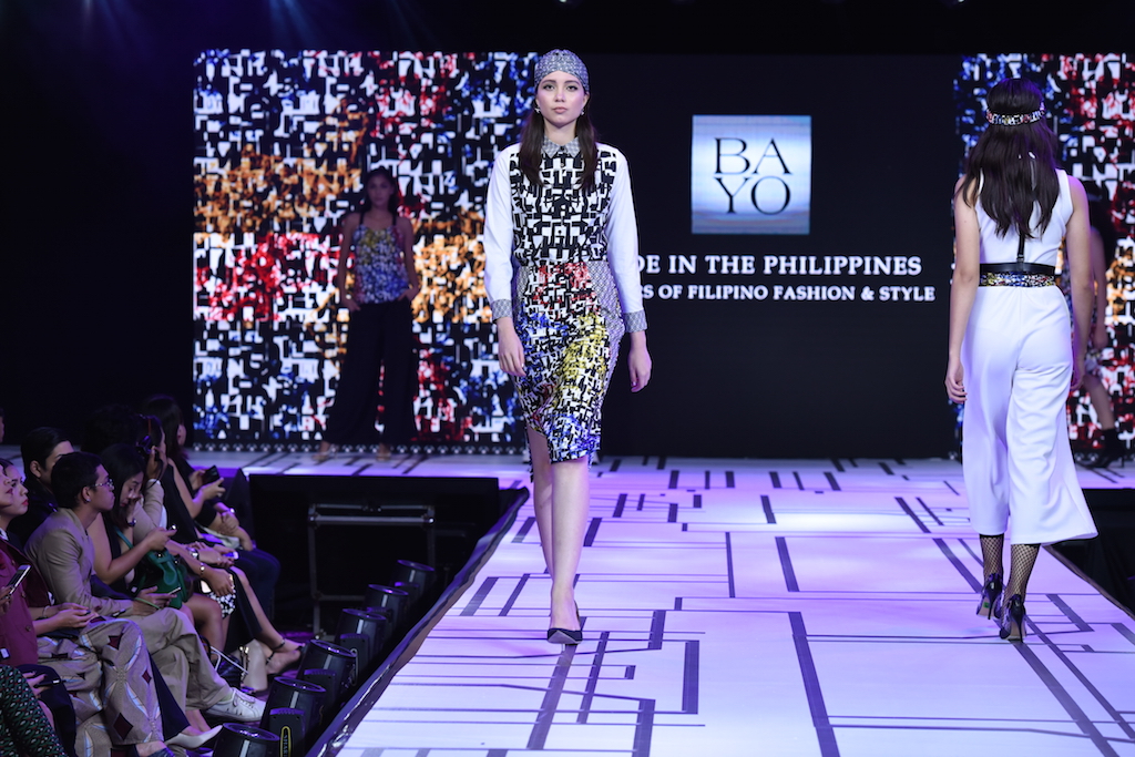 PRINT ON PRINT. This look pops in the colors of the Philippine flag. Photo courtesy of Bayo 